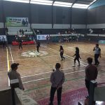 Polsek Lumajang Kota Amankan Pertandingan Liga Jatim 2026 di GOR Wira Bhakti IMG-20260414-WA0119(1)